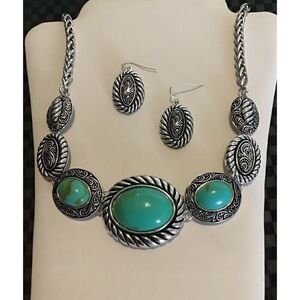 New~Gorgeous Silver Paisley Oval Turquoise Jewel Set